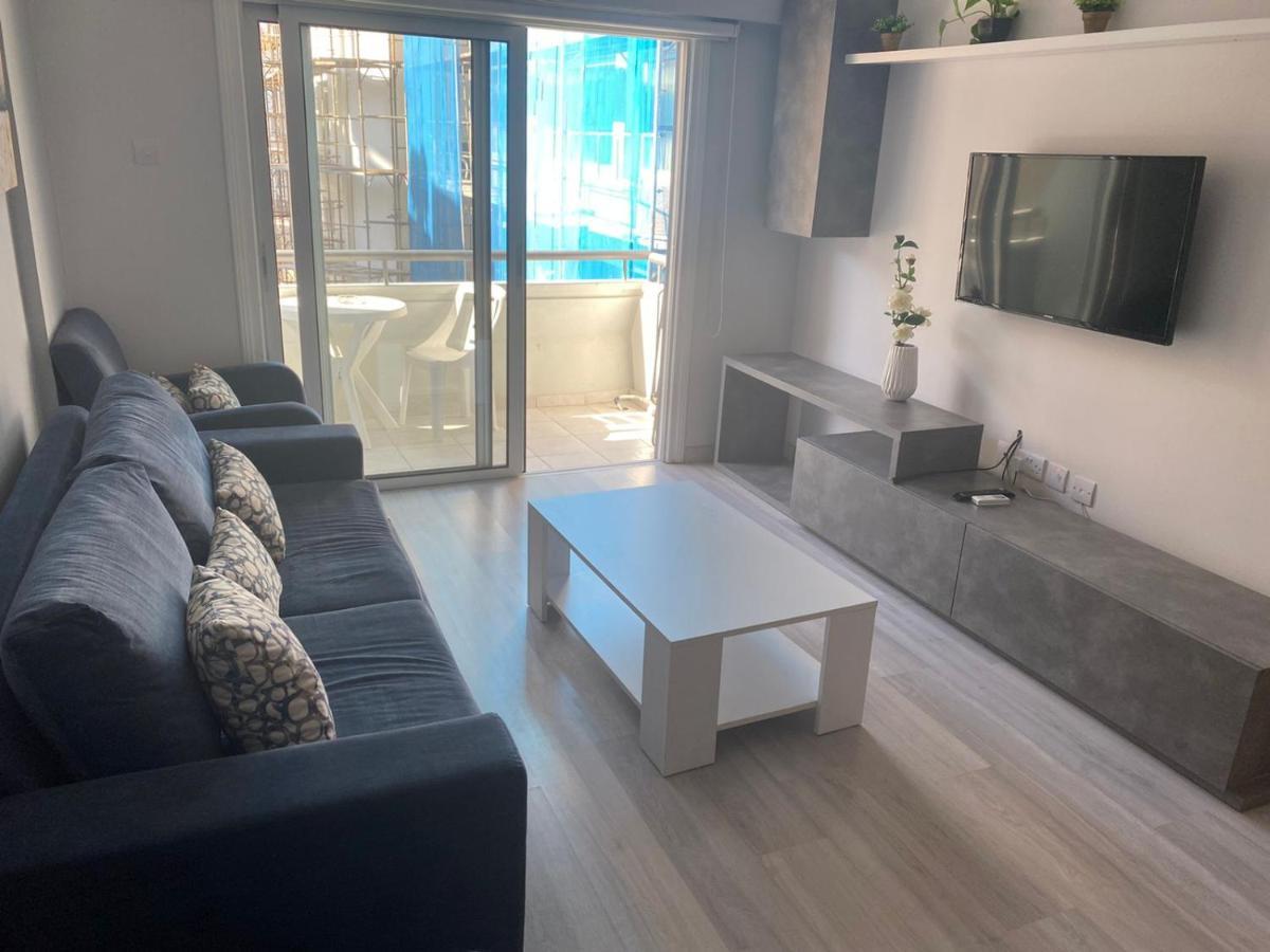 Paradise Promenade Apartment Larnaca Extérieur photo
